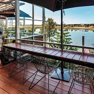 Mercure Sunshine Coast Hotel Kawana Waters
